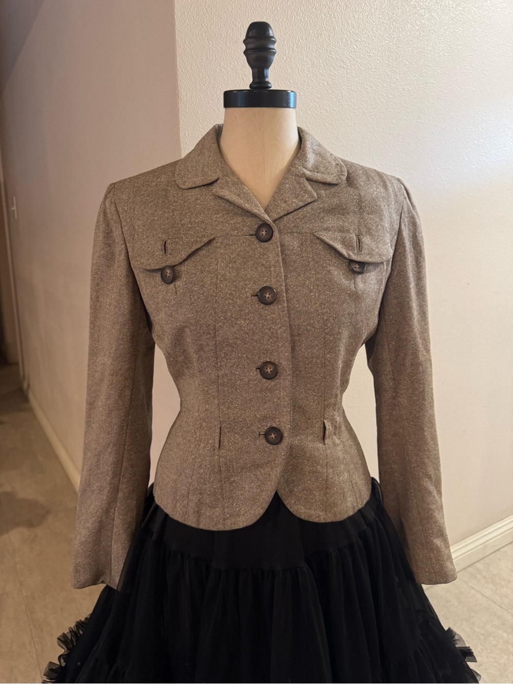 1940’s Woolf Brothers Tailored Brown Wool-Blend Women's Blazer